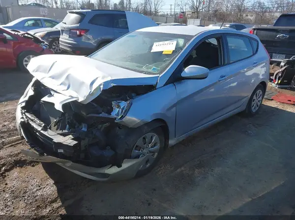 KMHCT5AEXHU300981 2017 HYUNDAI ACCENT - Image 2