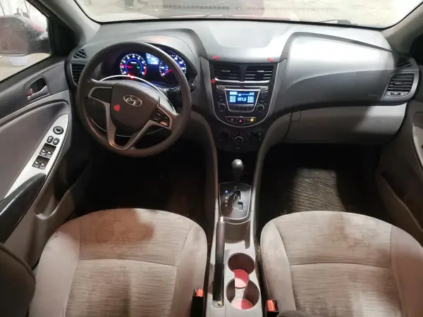 KMHCT5AEXHU301483 2017 HYUNDAI ACCENT - Image 8