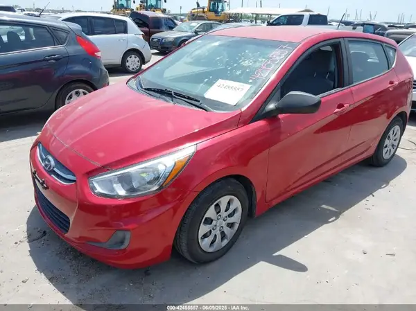 KMHCT5AEXHU305260 2017 HYUNDAI ACCENT - Image 2