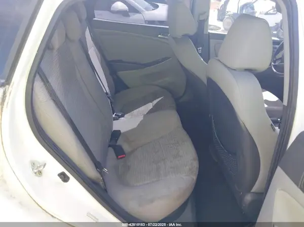 KMHCT5AEXHU307350 2017 HYUNDAI ACCENT - Image 8