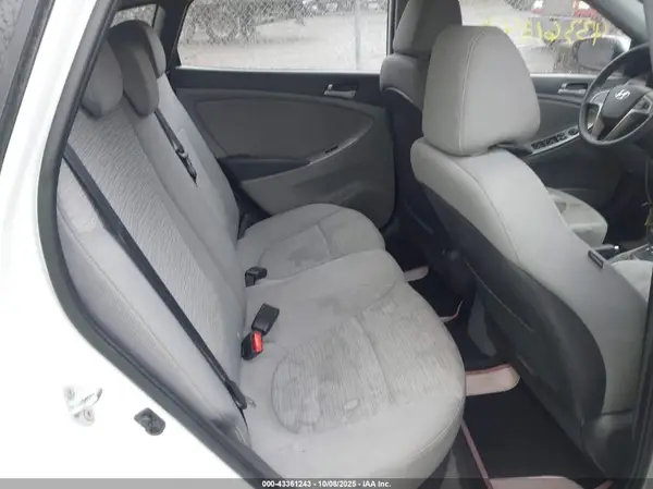 KMHCT5AEXHU310166 2017 HYUNDAI ACCENT - Image 8