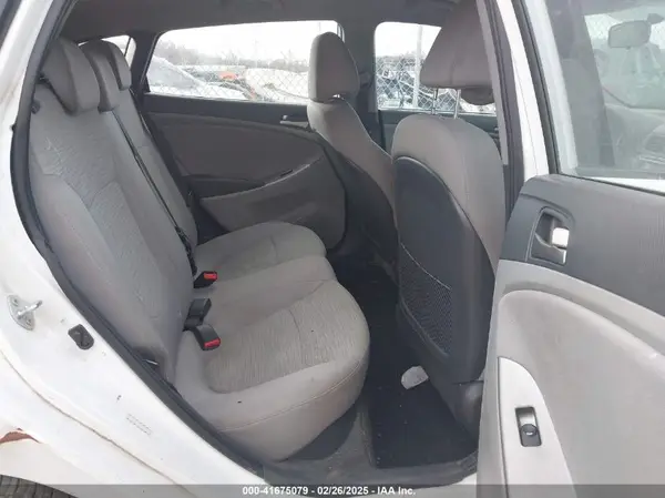 KMHCT5AEXHU320535 2017 HYUNDAI ACCENT - Image 8