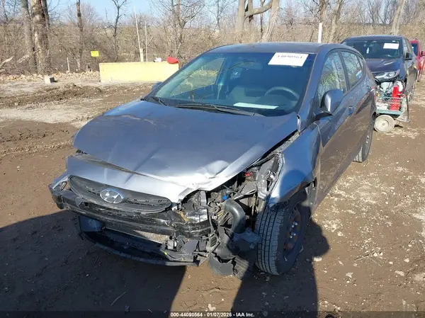KMHCT5AEXHU324262 2017 HYUNDAI ACCENT - Image 2