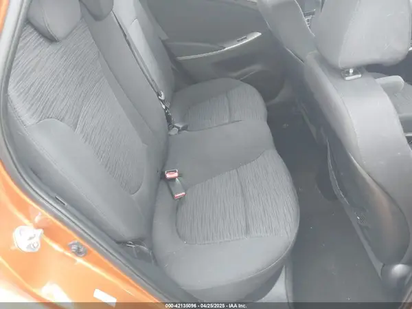KMHCT5AEXHU326528 2017 HYUNDAI ACCENT - Image 8