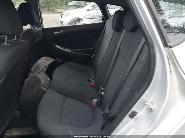 KMHCT5AEXHU336265 2017 HYUNDAI ACCENT - Image 8