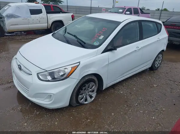 KMHCT5AEXHU336699 2017 HYUNDAI ACCENT - Image 2