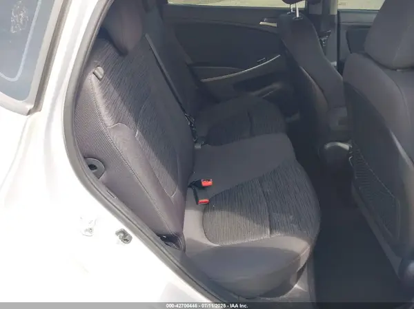 KMHCT5AEXHU337349 2017 HYUNDAI ACCENT - Image 8