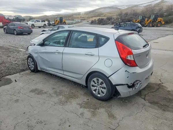 KMHCT5AEXHU338386 2017 HYUNDAI ACCENT - Image 2
