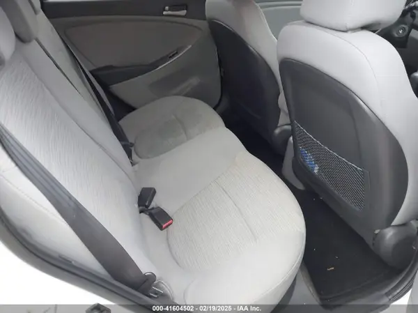 KMHCT5AEXHU338419 2017 HYUNDAI ACCENT - Image 8