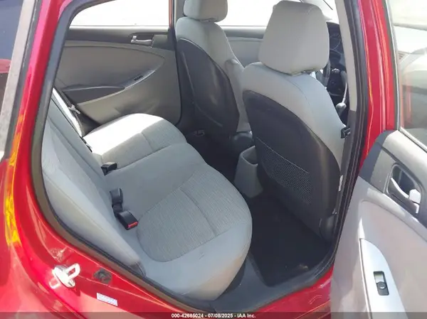 KMHCT5AEXHU340512 2017 HYUNDAI ACCENT - Image 8