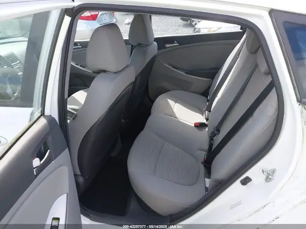 KMHCT5AEXHU345046 2017 HYUNDAI ACCENT - Image 8