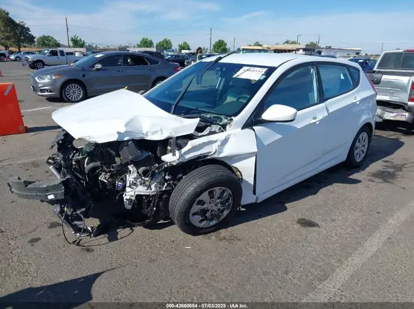 KMHCT5AEXHU350344 2017 HYUNDAI ACCENT - Image 2