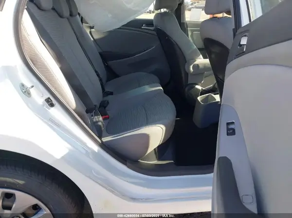 KMHCT5AEXHU350344 2017 HYUNDAI ACCENT - Image 8