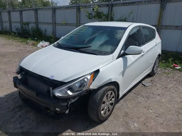 KMHCT5AEXHU352658 2017 HYUNDAI ACCENT - Image 2