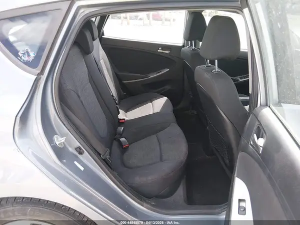 KMHCT5AEXHU355950 2017 HYUNDAI ACCENT - Image 8
