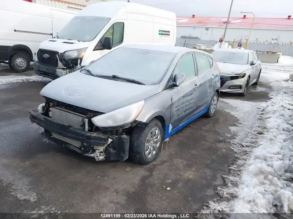 KMHCT5AEXHU358654 2017 HYUNDAI ACCENT - Image 2