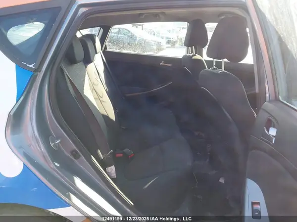 KMHCT5AEXHU358654 2017 HYUNDAI ACCENT - Image 8