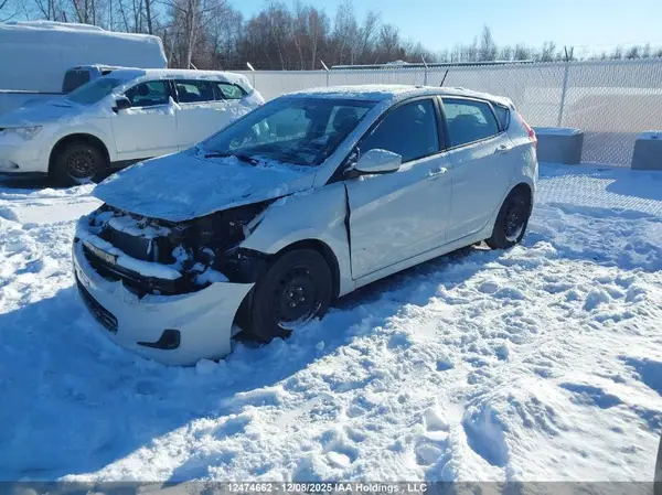 KMHCT5AEXHU371520 2017 HYUNDAI ACCENT - Image 2