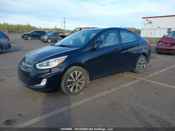 KMHCU4AE3GU120490 2016 HYUNDAI ACCENT - Image 2