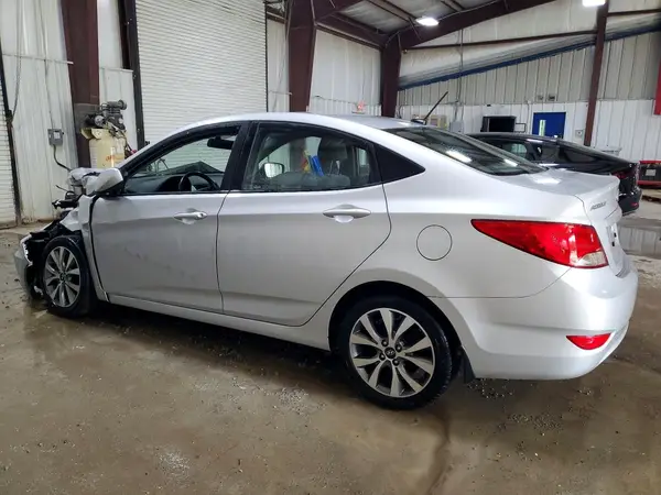 KMHCU4AE3GU139606 2016 HYUNDAI ACCENT - Image 2