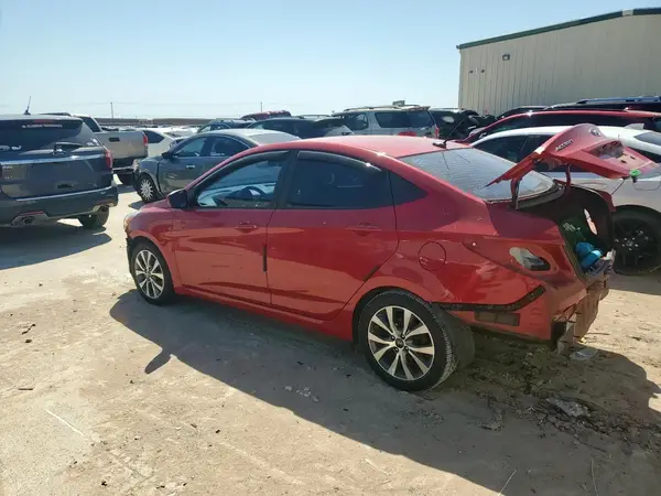 KMHCU4AE5GU121690 2016 HYUNDAI ACCENT - Image 2
