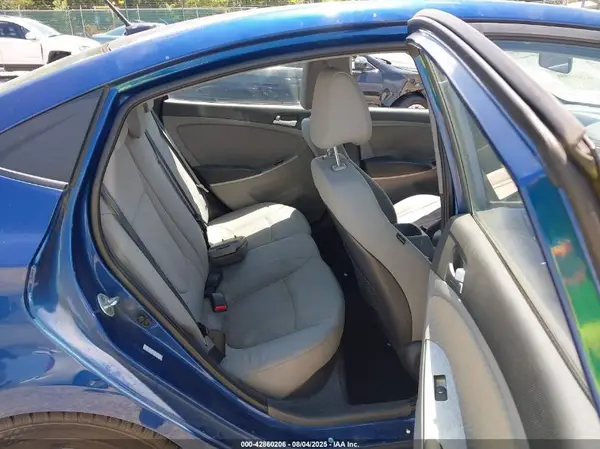 KMHCU4AE5GU140109 2016 HYUNDAI ACCENT - Image 8