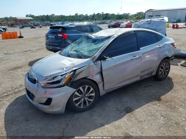 KMHCU4AEXGU046274 2016 HYUNDAI ACCENT - Image 2