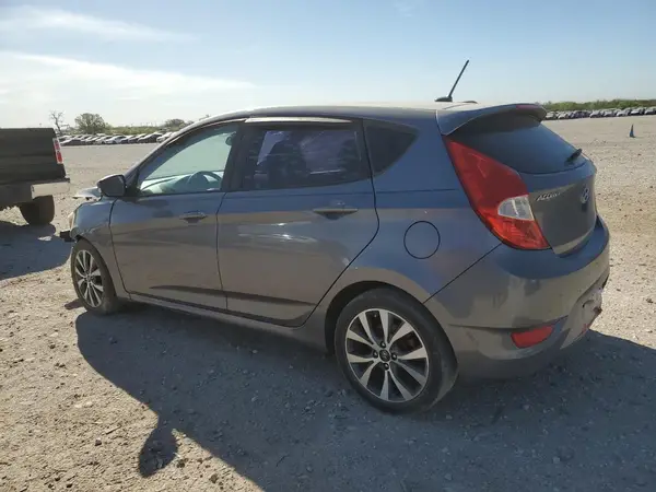 KMHCU58E2GU249391 2016 HYUNDAI ACCENT - Image 2