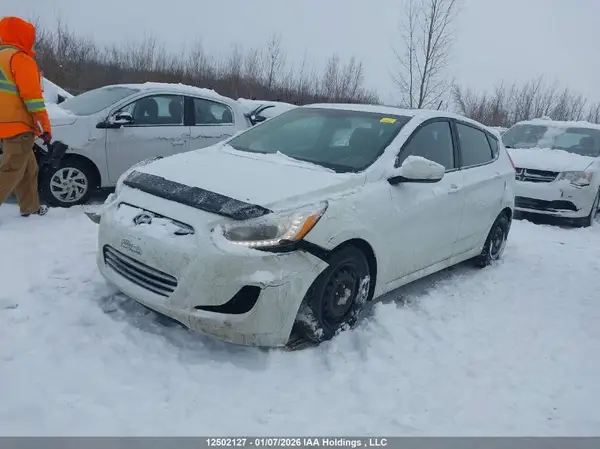 KMHCU5AE0GU259806 2016 HYUNDAI ACCENT - Image 2