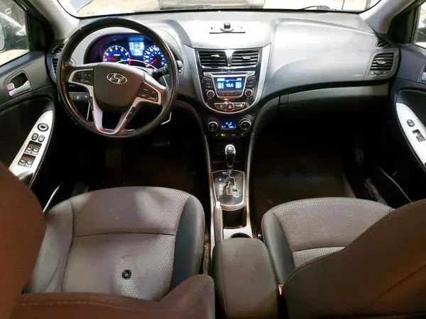KMHCU5AE0HU332335 2017 HYUNDAI ACCENT - Image 8