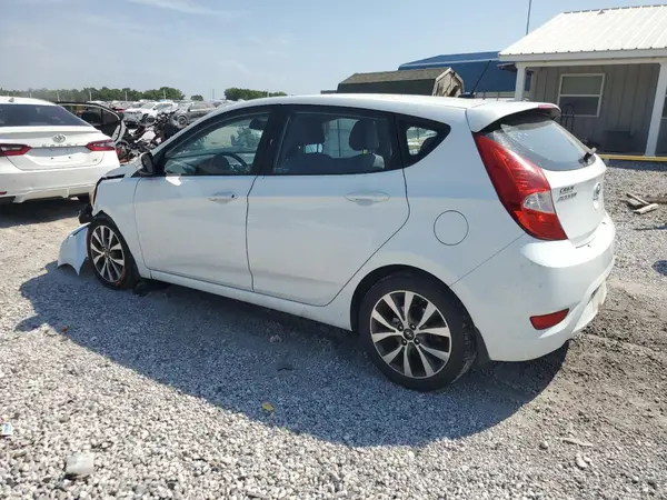 KMHCU5AE1GU244439 2016 HYUNDAI ACCENT - Image 2