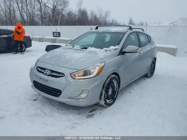 KMHCU5AE1GU270555 2016 HYUNDAI ACCENT - Image 2