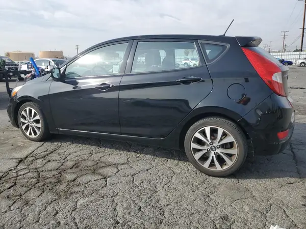 KMHCU5AE1HU355476 2017 HYUNDAI ACCENT - Image 2