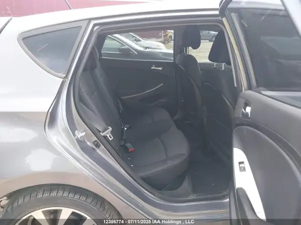 KMHCU5AE2GU248807 2016 HYUNDAI ACCENT - Image 8
