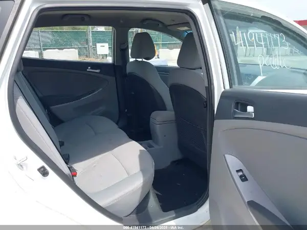 KMHCU5AE2GU249133 2016 HYUNDAI ACCENT - Image 8