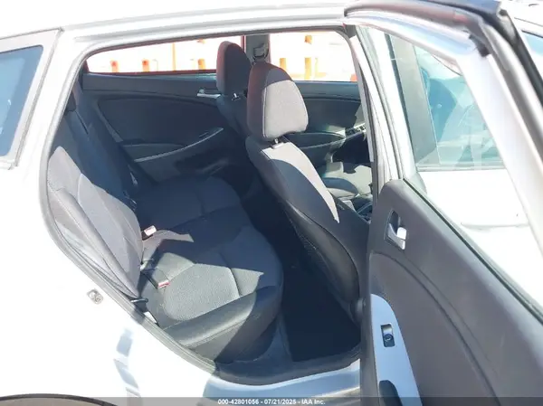 KMHCU5AE2HU351386 2017 HYUNDAI ACCENT - Image 8