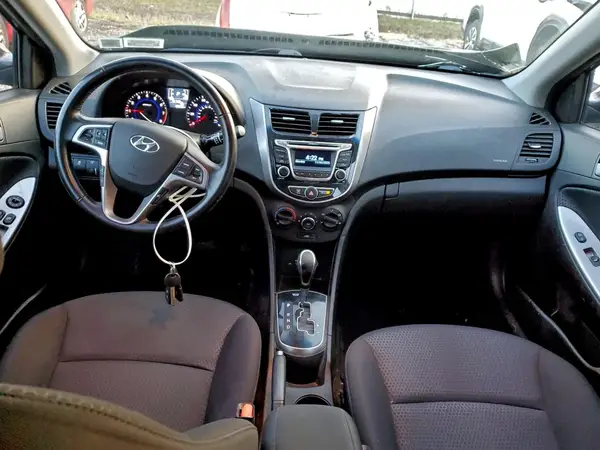 KMHCU5AE4GU246363 2016 HYUNDAI ACCENT - Image 8