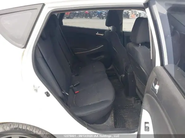 KMHCU5AE4GU272039 2016 HYUNDAI ACCENT - Image 8