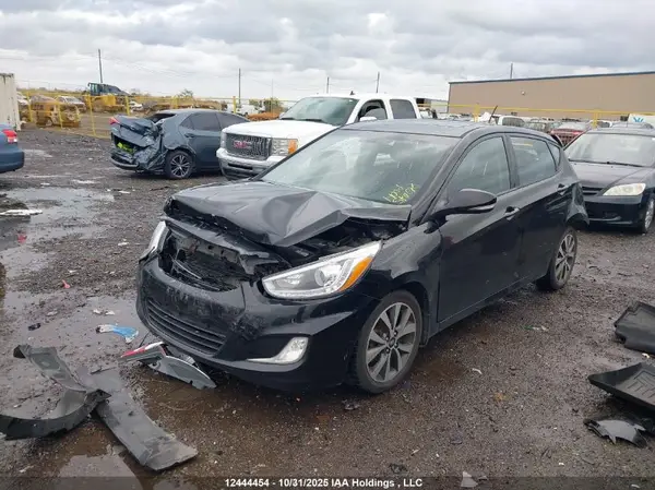 KMHCU5AE4HU332287 2017 HYUNDAI ACCENT - Image 2