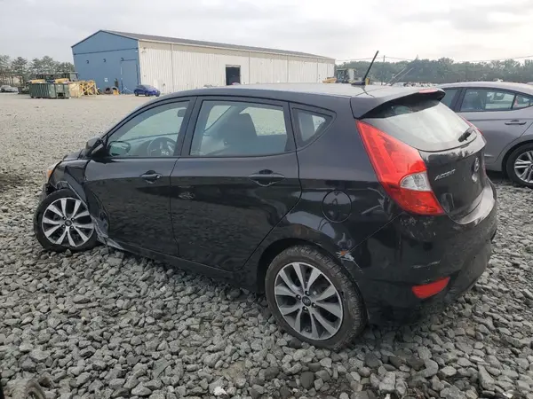 KMHCU5AE5HU332900 2017 HYUNDAI ACCENT - Image 2