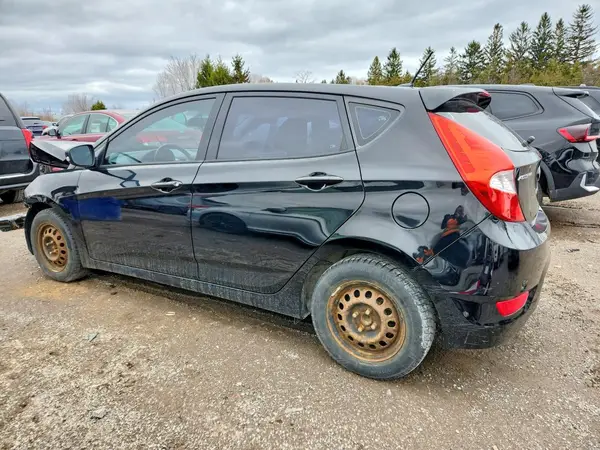 KMHCU5AE6HU304474 2017 HYUNDAI ACCENT - Image 2