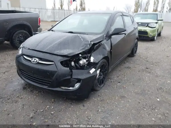 KMHCU5AE7HU339718 2017 HYUNDAI ACCENT - Image 2
