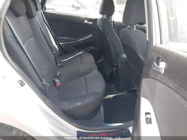 KMHCU5AE8GU257947 2016 HYUNDAI ACCENT - Image 8