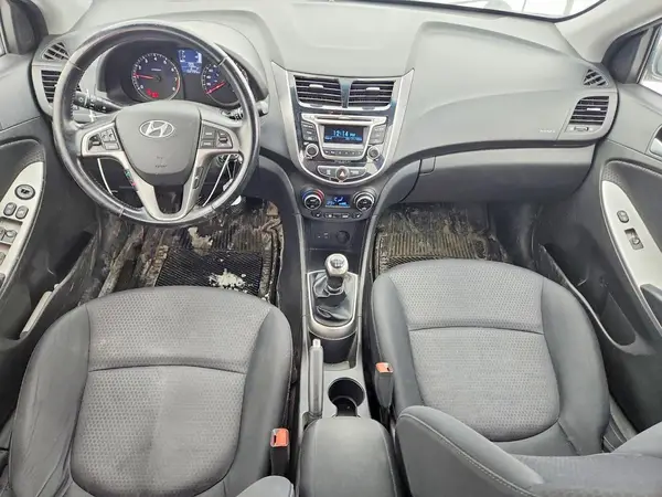 KMHCU5AE8GU259634 2016 HYUNDAI ACCENT - Image 8