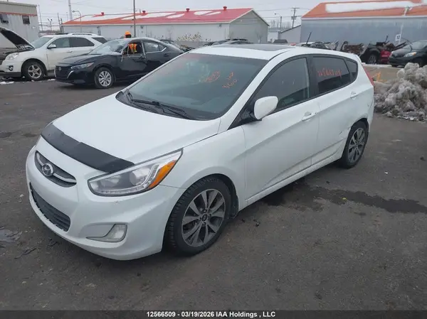 KMHCU5AE8GU261934 2016 HYUNDAI ACCENT - Image 2
