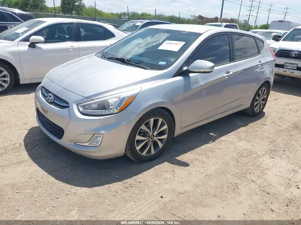 KMHCU5AE8HU336536 2017 HYUNDAI ACCENT - Image 2