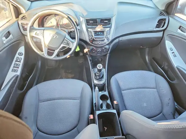 KMHCU5AE9GU271999 2016 HYUNDAI ACCENT - Image 8