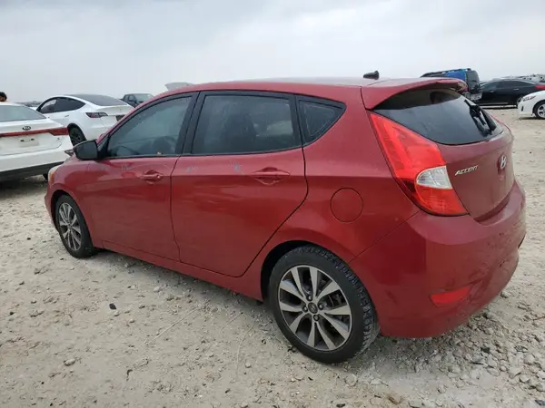 KMHCU5AEXHU366122 2017 HYUNDAI ACCENT - Image 2