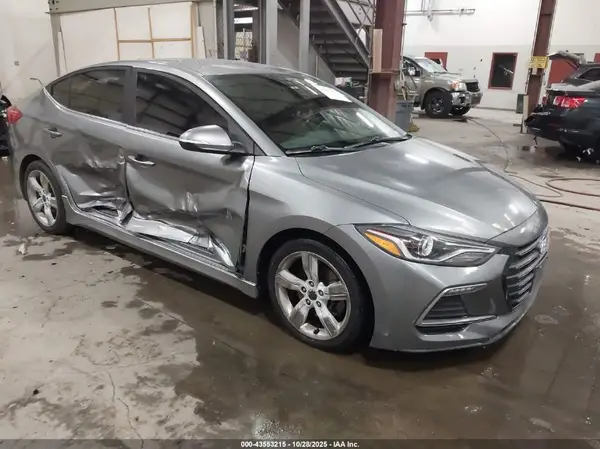 KMHD04LB0HU332980 2017 HYUNDAI ELANTRA - Image 1