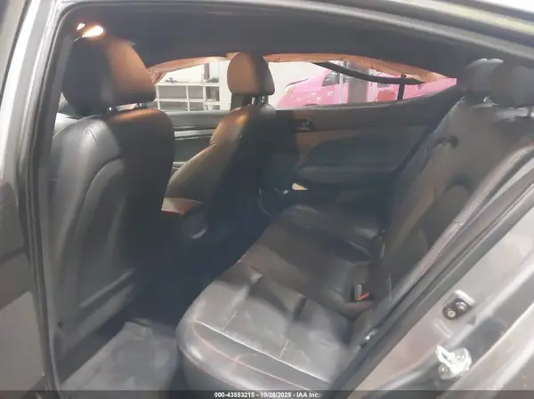 KMHD04LB0HU332980 2017 HYUNDAI ELANTRA - Image 8